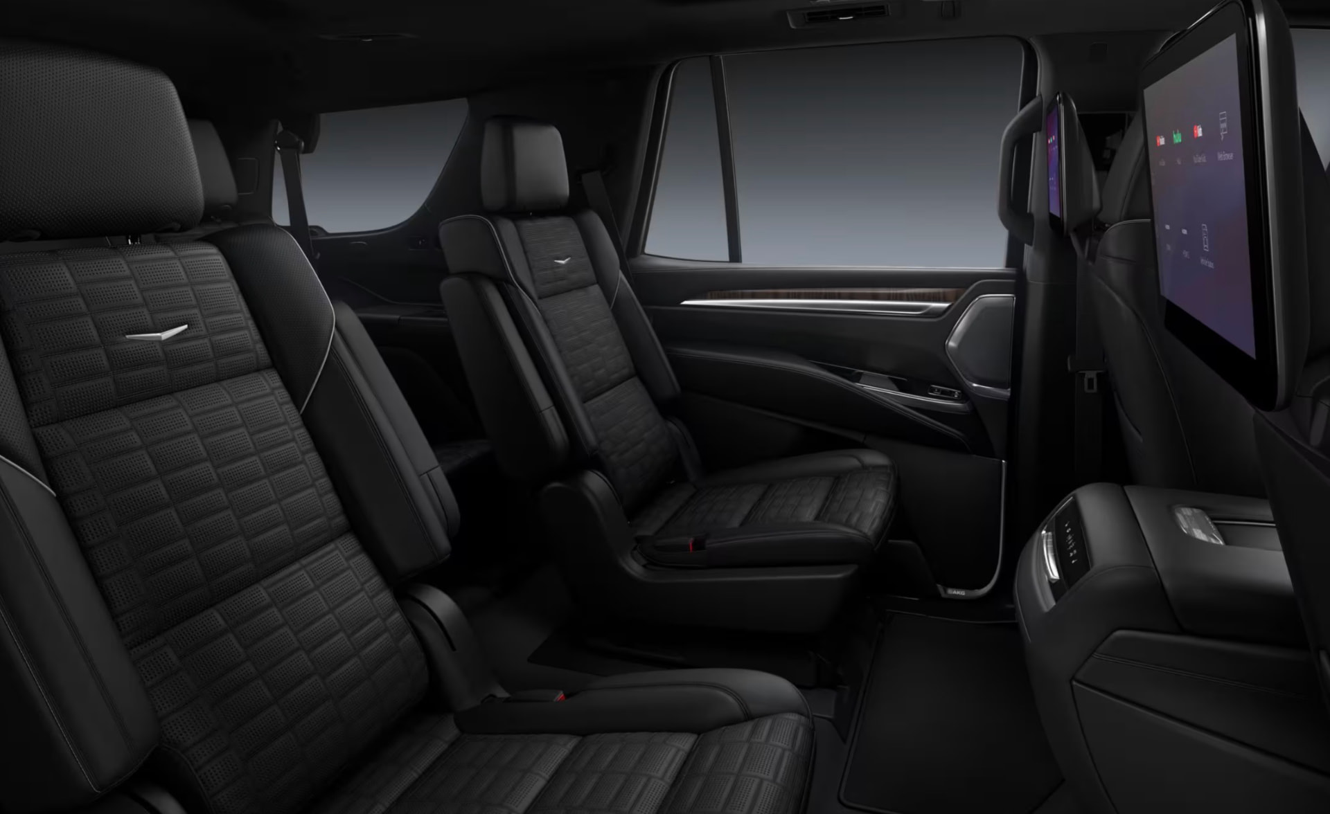 CADILLAC ESCALADE — Executive rear cabin
