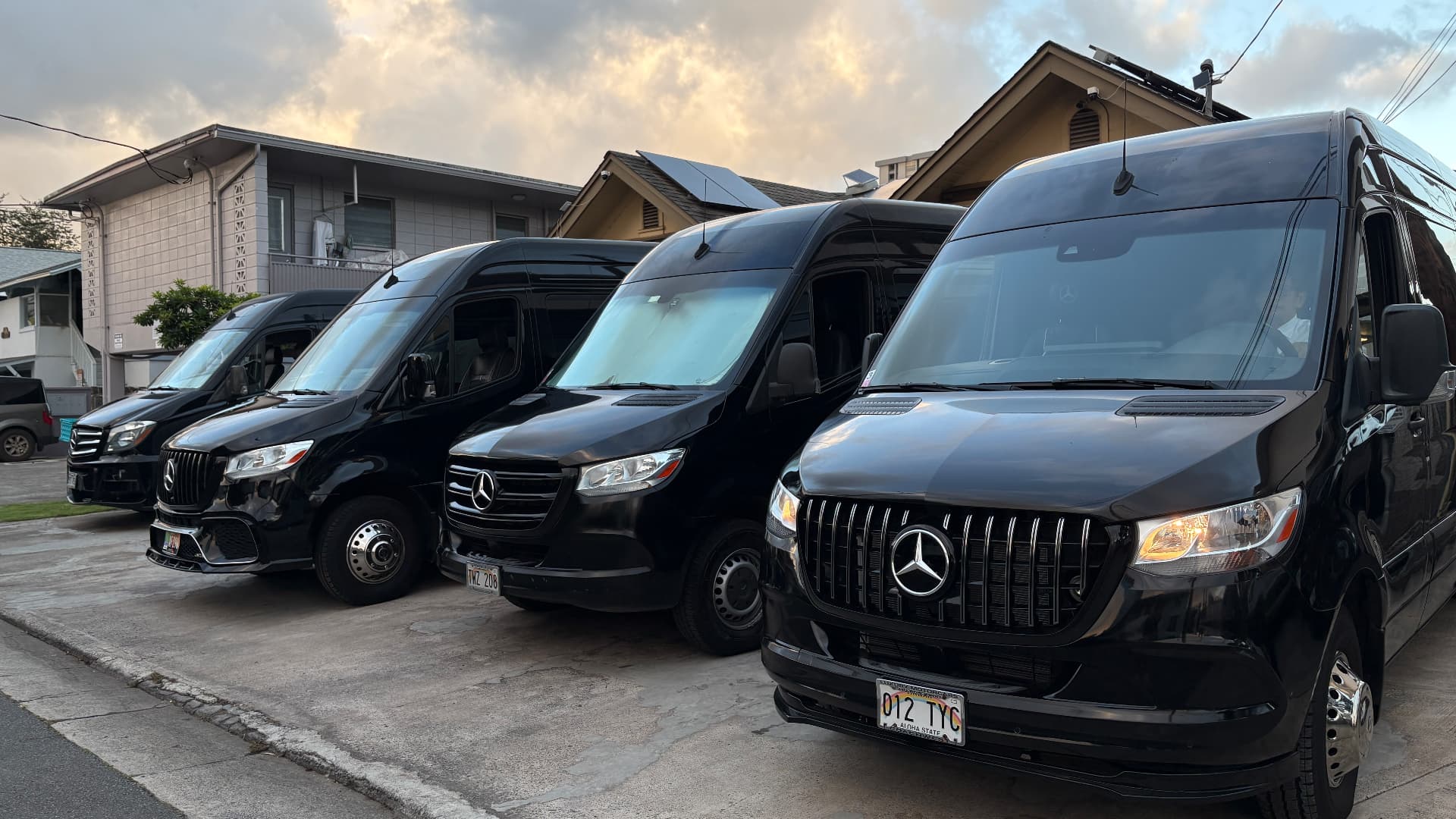 AURA black Mercedes Sprinter fleet
